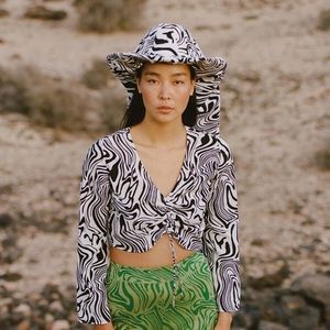 Paloma Wool Lera top 🔮 Size M